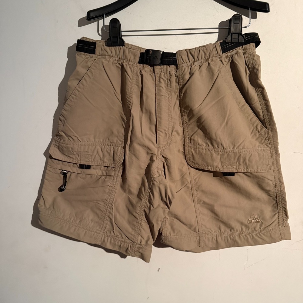 EMS Mens Size 32 Hiking Cargo Shorts Built In Belt Lightweight Inseam 8"
